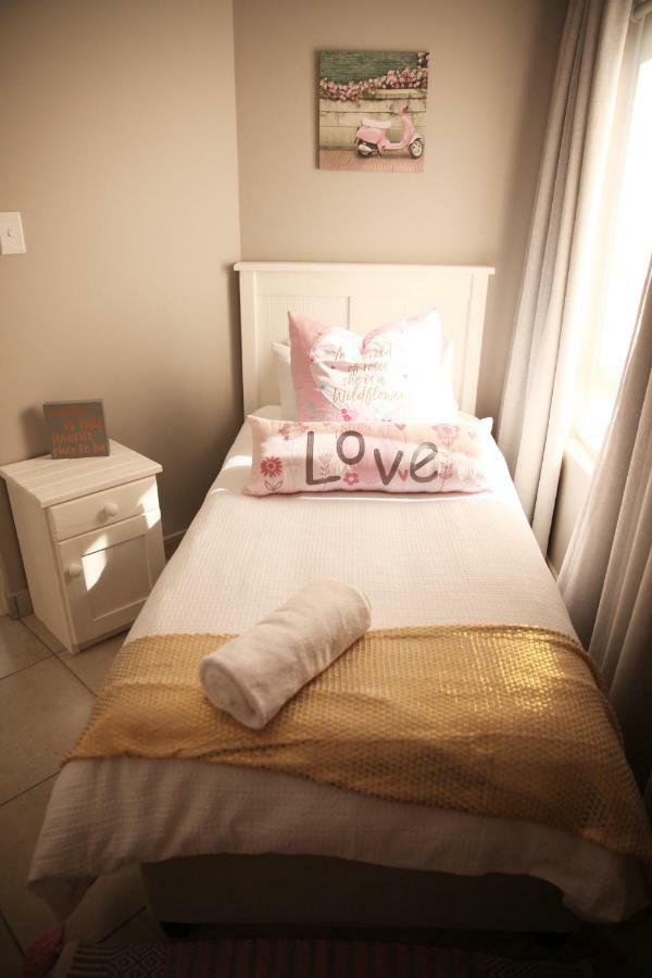 Mari-Amor Self-Catering Apartments Mossel Bay Exteriör bild