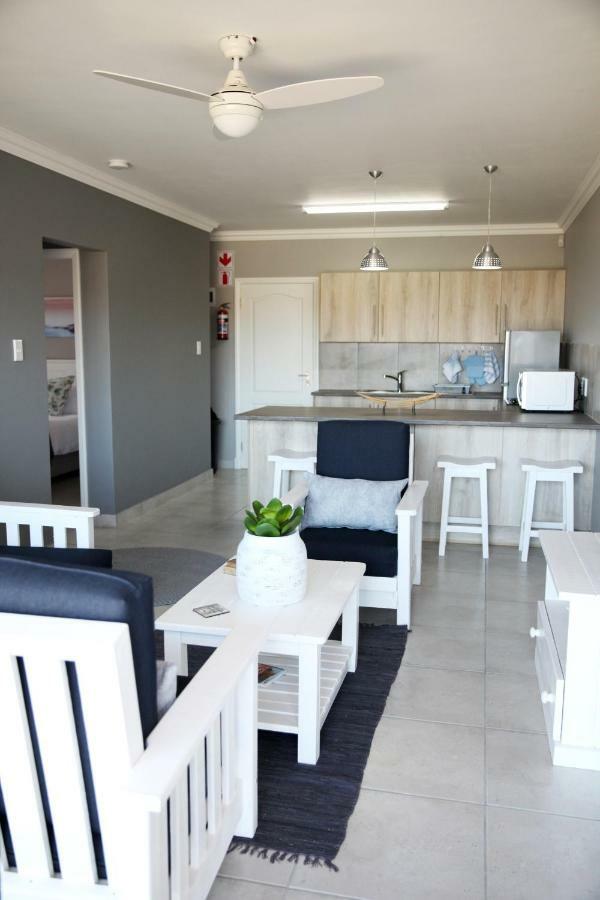 Mari-Amor Self-Catering Apartments Mossel Bay Exteriör bild