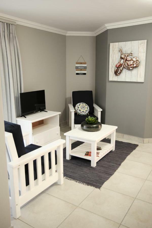 Mari-Amor Self-Catering Apartments Mossel Bay Exteriör bild
